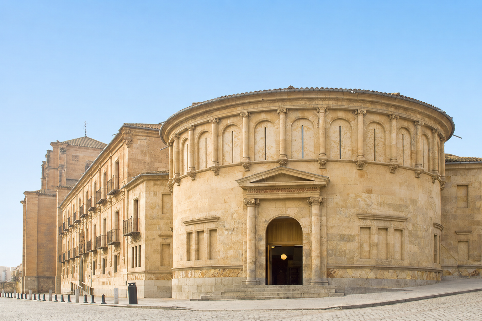 Patio de la Hospedería Fonseca de la Universidad de Salamanca